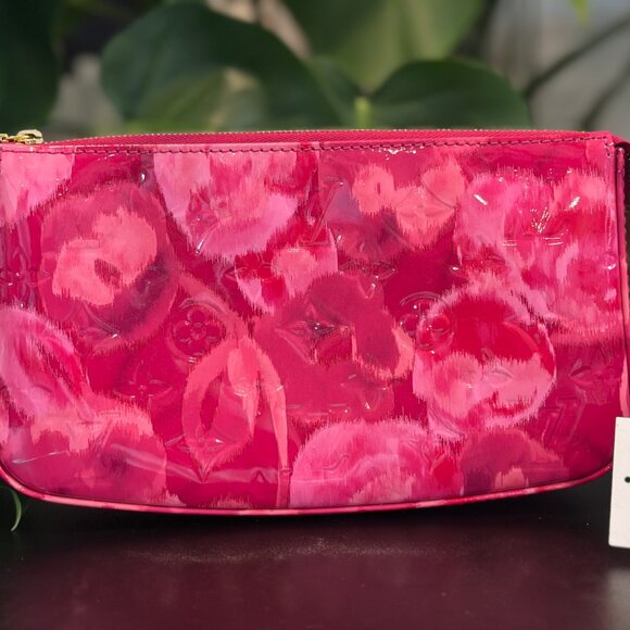 Louis Vuitton Vernis Ikat Pochette Accessoire Wristlet- hot pink! - Picture 4 of 14